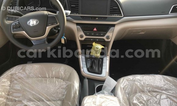 Nunua Imported Hyundai Elantra Nyeupe Gari ndani ya Import - Dubai nchini Uganda Nunua Imported Hyundai Elantra Nyeupe Gari ndani ya Import - Dubai nchini Uganda