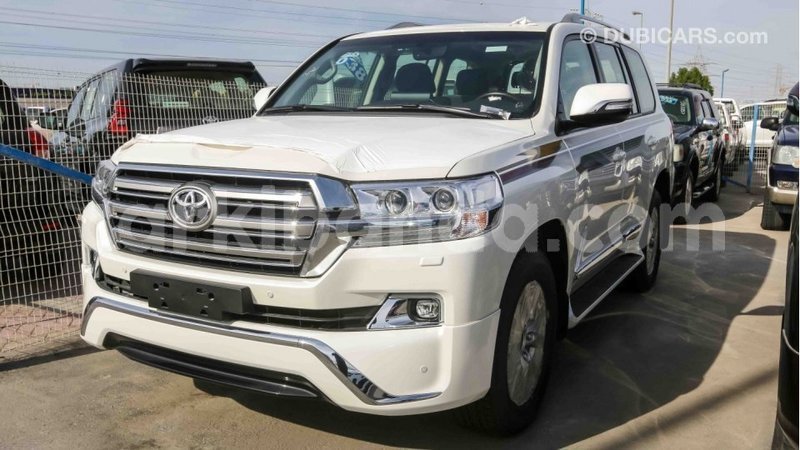 Big with watermark toyota land cruiser uganda import dubai 7875