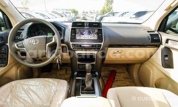 Nunua Imported Toyota Prado Nyeusi Gari ndani ya Import - Dubai nchini Uganda Nunua Imported Toyota Prado Nyeusi Gari ndani ya Import - Dubai nchini Uganda