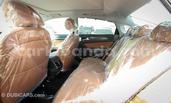 Nunua Imported Hyundai Sonata Nyeupe Gari ndani ya Import - Dubai nchini Uganda Nunua Imported Hyundai Sonata Nyeupe Gari ndani ya Import - Dubai nchini Uganda