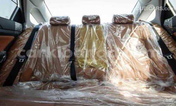 Nunua Imported Hyundai Sonata Nyeupe Gari ndani ya Import - Dubai nchini Uganda Nunua Imported Hyundai Sonata Nyeupe Gari ndani ya Import - Dubai nchini Uganda