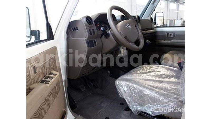 Big with watermark toyota land cruiser uganda import dubai 7881