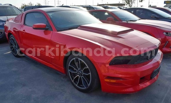 Acheter Import Voiture Ford Mustang Rouge à Import - Dubai, Ouganda Acheter Import Voiture Ford Mustang Rouge à Import - Dubai, Ouganda
