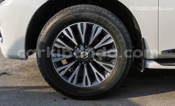 Gura Imported Nissan Patrol White Imodoka i Import - Dubai mu Uganda Gura Imported Nissan Patrol White Imodoka i Import - Dubai mu Uganda