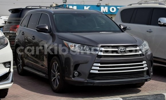 Buy Import Toyota Highlander Other Car in Import - Dubai in Uganda Buy Import Toyota Highlander Other Car in Import - Dubai in Uganda