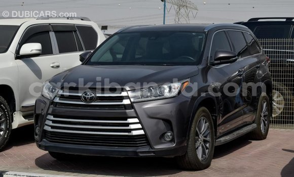 Buy Import Toyota Highlander Other Car in Import - Dubai in Uganda Buy Import Toyota Highlander Other Car in Import - Dubai in Uganda