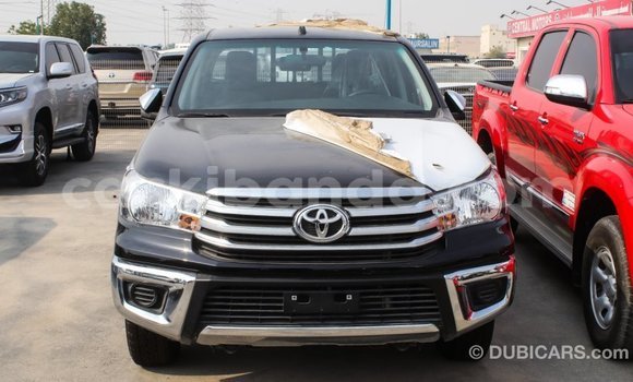Acheter Import Voiture Toyota Hilux Noir à Import - Dubai, Ouganda Acheter Import Voiture Toyota Hilux Noir à Import - Dubai, Ouganda