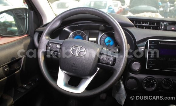 Acheter Import Voiture Toyota Hilux Noir à Import - Dubai, Ouganda Acheter Import Voiture Toyota Hilux Noir à Import - Dubai, Ouganda