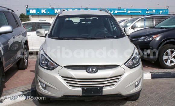 Nunua Imported Hyundai Tucson Beige Gari ndani ya Import - Dubai nchini Uganda Nunua Imported Hyundai Tucson Beige Gari ndani ya Import - Dubai nchini Uganda