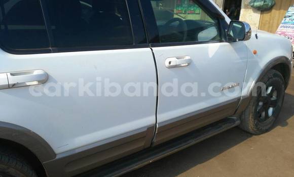 Buy Used Ford Explorer White Car in Kampala in Uganda