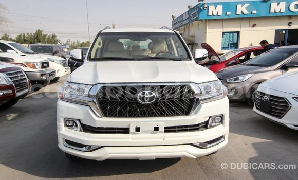 Buy Import Toyota Land Cruiser White Car in Import - Dubai in Uganda Buy Import Toyota Land Cruiser White Car in Import - Dubai in Uganda