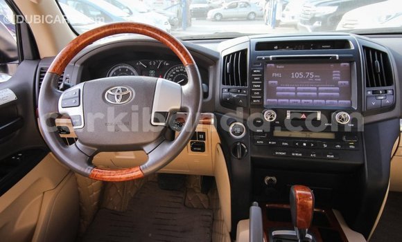 Buy Import Toyota Land Cruiser White Car in Import - Dubai in Uganda Buy Import Toyota Land Cruiser White Car in Import - Dubai in Uganda