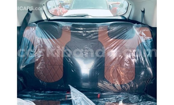 Gura Imported Hyundai Creta White Imodoka i Import - Dubai mu Uganda Gura Imported Hyundai Creta White Imodoka i Import - Dubai mu Uganda