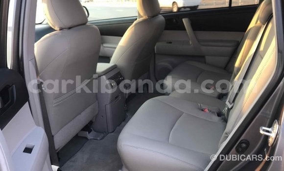 Buy Import Toyota Highlander Other Car in Import - Dubai in Uganda Buy Import Toyota Highlander Other Car in Import - Dubai in Uganda