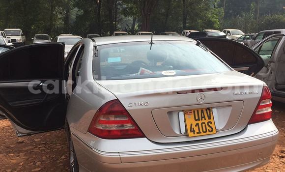 Gura Yakoze Mercedes‒Benz KOMPRESSOR Silver Imodoka i Kampala mu Uganda Gura Yakoze Mercedes‒Benz KOMPRESSOR Silver Imodoka i Kampala mu Uganda