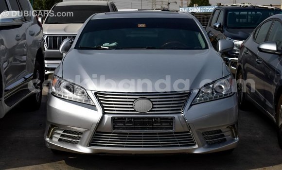 Nunua Imported Lexus ES Nyingine Gari ndani ya Import - Dubai nchini Uganda Nunua Imported Lexus ES Nyingine Gari ndani ya Import - Dubai nchini Uganda