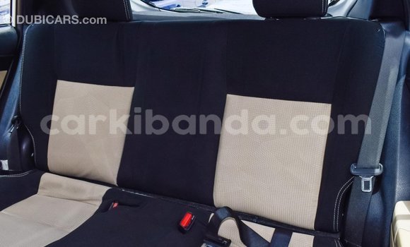 Nunua Imported Toyota Yaris Nyeupe Gari ndani ya Import - Dubai nchini Uganda Nunua Imported Toyota Yaris Nyeupe Gari ndani ya Import - Dubai nchini Uganda