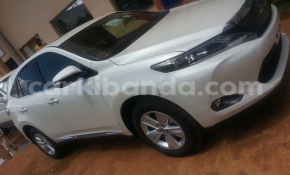 Buy Used Toyota Harrier White Car in Kampala in Uganda Buy Used Toyota Harrier White Car in Kampala in Uganda