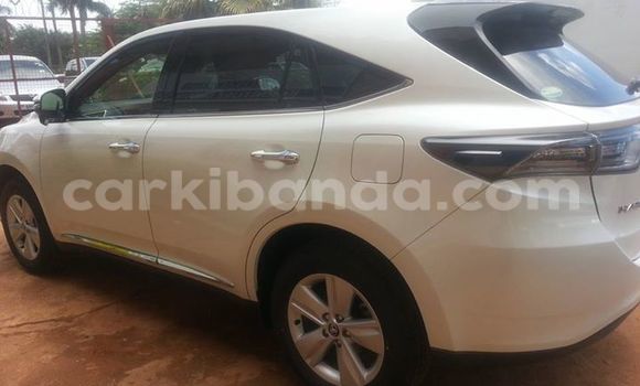 Buy Used Toyota Harrier White Car in Kampala in Uganda Buy Used Toyota Harrier White Car in Kampala in Uganda