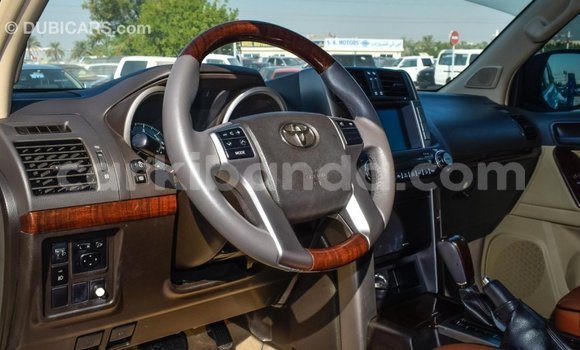 Nunua Imported Toyota Prado Nyeupe Gari ndani ya Import - Dubai nchini Uganda Nunua Imported Toyota Prado Nyeupe Gari ndani ya Import - Dubai nchini Uganda