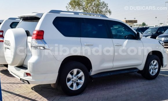 Nunua Imported Toyota Prado Nyeupe Gari ndani ya Import - Dubai nchini Uganda Nunua Imported Toyota Prado Nyeupe Gari ndani ya Import - Dubai nchini Uganda