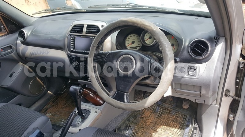 Big with watermark toyota rav4 uganda kampala 7978