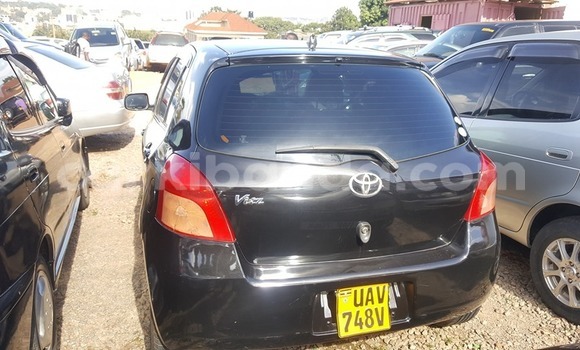 Acheter Occasion Voiture Toyota Vitz Noir à Kampala, Ouganda Acheter Occasion Voiture Toyota Vitz Noir à Kampala, Ouganda