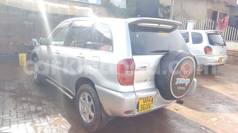 Big with watermark toyota rav4 uganda kampala 7981
