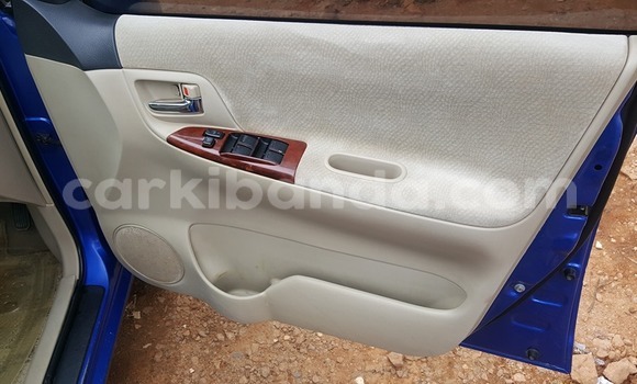 Acheter Occasion Voiture Toyota Spacio Bleu à Kampala, Ouganda Acheter Occasion Voiture Toyota Spacio Bleu à Kampala, Ouganda