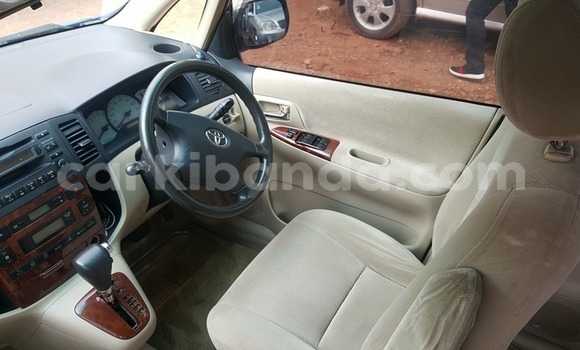 Acheter Occasion Voiture Toyota Spacio Bleu à Kampala, Ouganda Acheter Occasion Voiture Toyota Spacio Bleu à Kampala, Ouganda