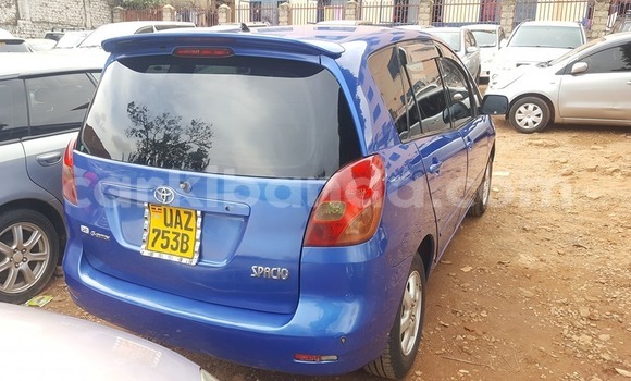 Acheter Occasion Voiture Toyota Spacio Bleu à Kampala, Ouganda Acheter Occasion Voiture Toyota Spacio Bleu à Kampala, Ouganda