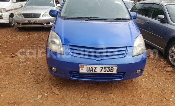 Acheter Occasion Voiture Toyota Spacio Bleu à Kampala, Ouganda Acheter Occasion Voiture Toyota Spacio Bleu à Kampala, Ouganda
