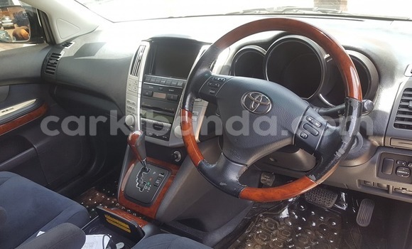 Acheter Occasion Voiture Toyota Harrier Noir à Kampala, Ouganda Acheter Occasion Voiture Toyota Harrier Noir à Kampala, Ouganda