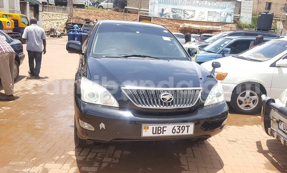 Acheter Occasion Voiture Toyota Harrier Noir à Kampala, Ouganda Acheter Occasion Voiture Toyota Harrier Noir à Kampala, Ouganda