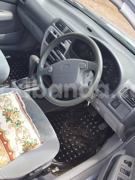 Big with watermark toyota starlet uganda kampala 7995