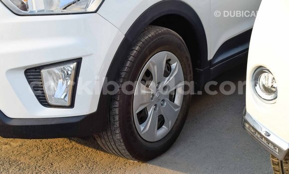 Acheter Import Voiture Hyundai Creta Blanc à Import - Dubai, Ouganda Acheter Import Voiture Hyundai Creta Blanc à Import - Dubai, Ouganda