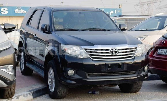 Gura Imported Toyota Fortuner Black Imodoka i Import - Dubai mu Uganda Gura Imported Toyota Fortuner Black Imodoka i Import - Dubai mu Uganda