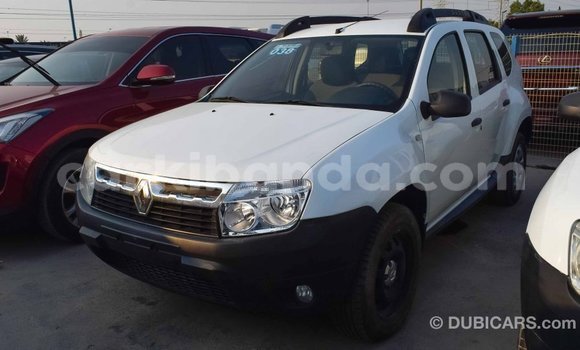 Nunua Imported Renault Duster Nyeupe Gari ndani ya Import - Dubai nchini Uganda Nunua Imported Renault Duster Nyeupe Gari ndani ya Import - Dubai nchini Uganda