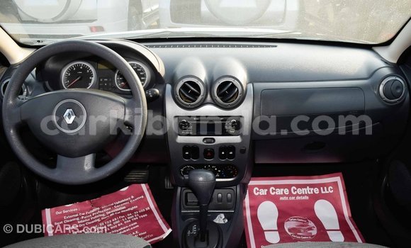 Nunua Imported Renault Duster Nyeupe Gari ndani ya Import - Dubai nchini Uganda Nunua Imported Renault Duster Nyeupe Gari ndani ya Import - Dubai nchini Uganda