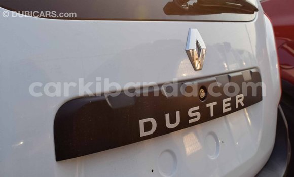 Nunua Imported Renault Duster Nyeupe Gari ndani ya Import - Dubai nchini Uganda Nunua Imported Renault Duster Nyeupe Gari ndani ya Import - Dubai nchini Uganda
