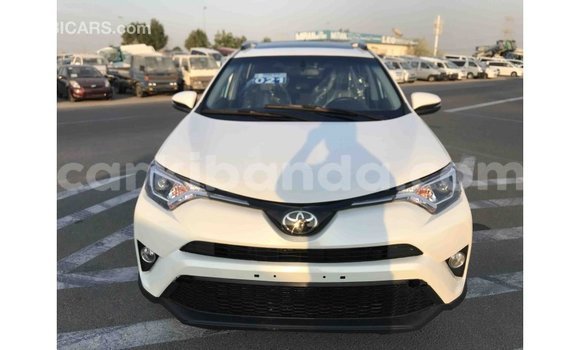 Buy Import Toyota 4Runner White Car in Import - Dubai in Uganda Buy Import Toyota 4Runner White Car in Import - Dubai in Uganda