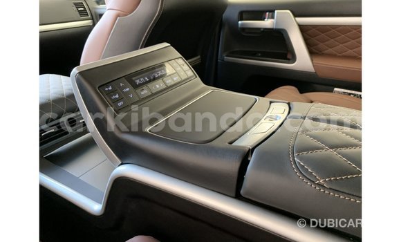 Gura Imported Toyota Land Cruiser Black Imodoka i Import - Dubai mu Uganda Gura Imported Toyota Land Cruiser Black Imodoka i Import - Dubai mu Uganda