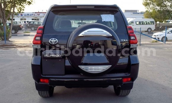 Acheter Import Voiture Toyota Prado Noir à Import - Dubai, Ouganda Acheter Import Voiture Toyota Prado Noir à Import - Dubai, Ouganda