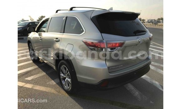 Nunua Imported Toyota Highlander Nyingine Gari ndani ya Import - Dubai nchini Uganda Nunua Imported Toyota Highlander Nyingine Gari ndani ya Import - Dubai nchini Uganda