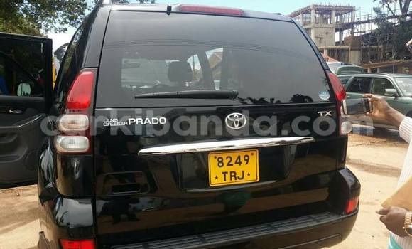 Gura Nshya Toyota Prado Black Imodoka i Kampala mu Uganda Gura Nshya Toyota Prado Black Imodoka i Kampala mu Uganda