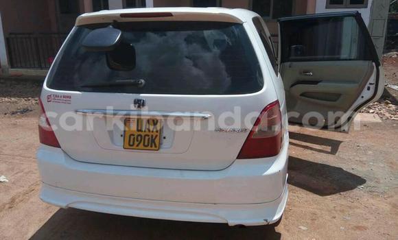 Gura Yakoze Honda Odyssey White Imodoka i Kampala mu Uganda Gura Yakoze Honda Odyssey White Imodoka i Kampala mu Uganda