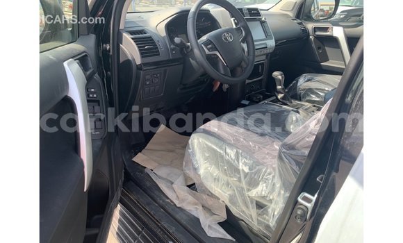 Gura Imported Toyota Prado Black Imodoka i Import - Dubai mu Uganda Gura Imported Toyota Prado Black Imodoka i Import - Dubai mu Uganda