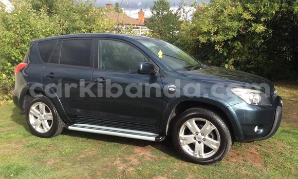 Gura Yakoze Toyota RAV4 Beige Imodoka i Kampala mu Uganda Gura Yakoze Toyota RAV4 Beige Imodoka i Kampala mu Uganda