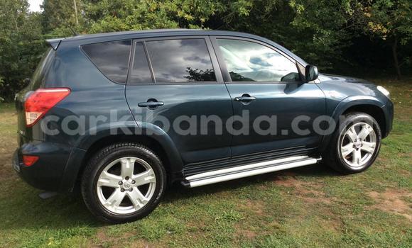 Gura Yakoze Toyota RAV4 Beige Imodoka i Kampala mu Uganda Gura Yakoze Toyota RAV4 Beige Imodoka i Kampala mu Uganda