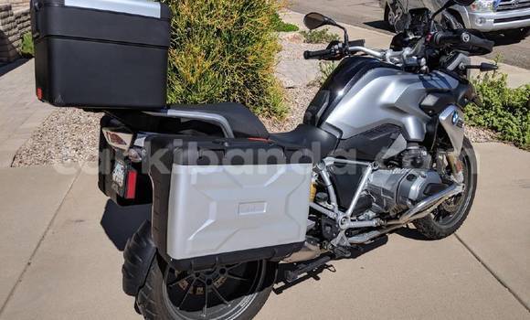 Gura Yakoze BMW R 1200 GS Other Bike i Kampala mu Uganda Gura Yakoze BMW R 1200 GS Other Bike i Kampala mu Uganda